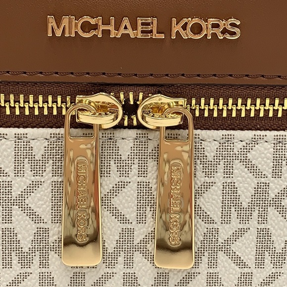 MICHAEL KORS Kenly Medium Backpack Signature Vanilla Bag - Picture 16 of 16